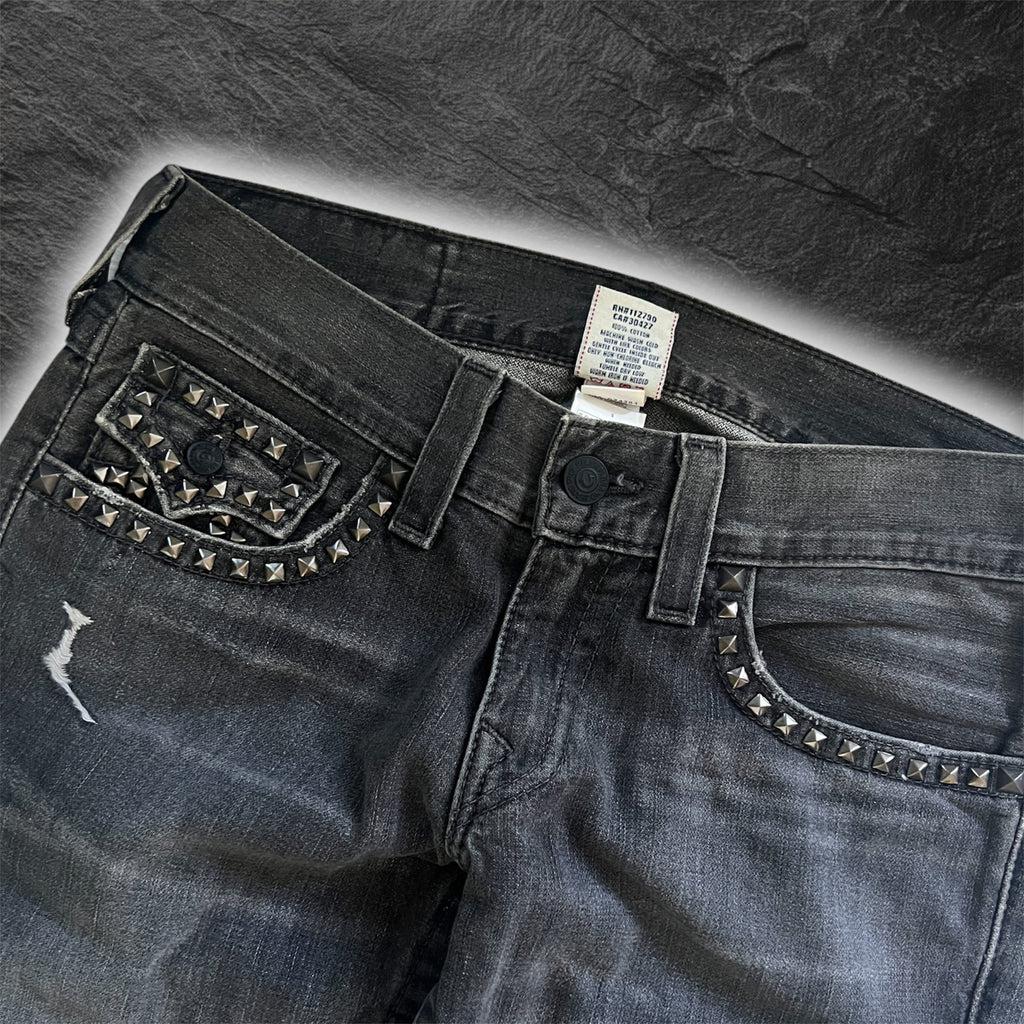 *Deadstock* True Religion Billy "Pyramid Stud" jeans