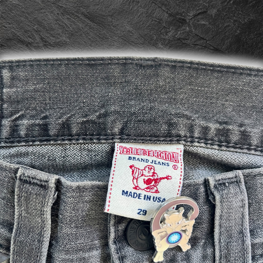 *Deadstock* True Religion Billy "Pyramid Stud" jeans