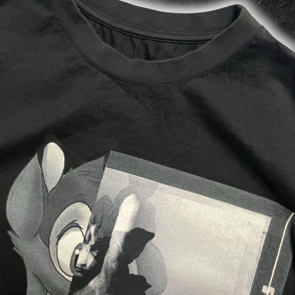 streetcave.eu schwarzes T-Shirt aus Baumwolle mit Rundhalsausschnitt und surrealem Grafik-Print im Streetwear-Stil
